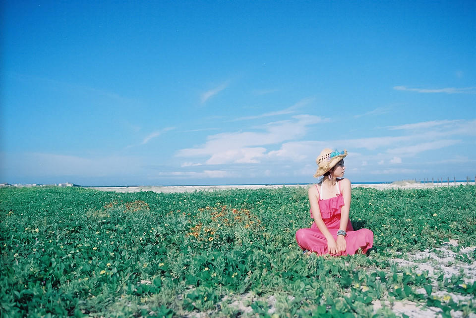 夏日里的艳丽美女