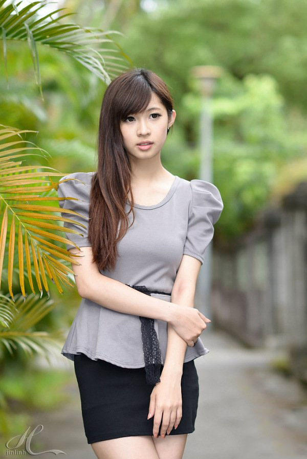 花自飘零水自流