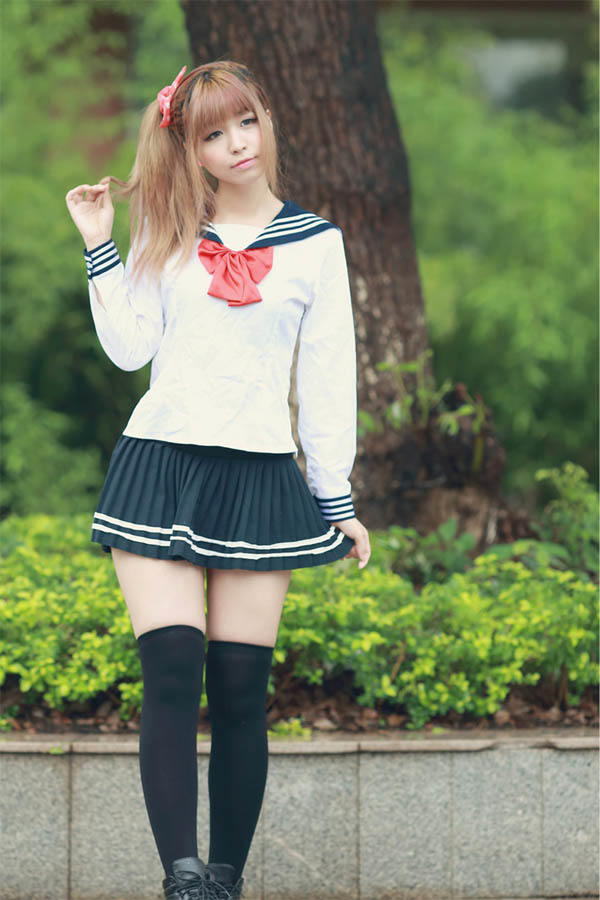 少女迷人校服