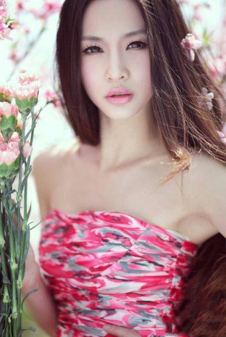 桃花庵里桃花人