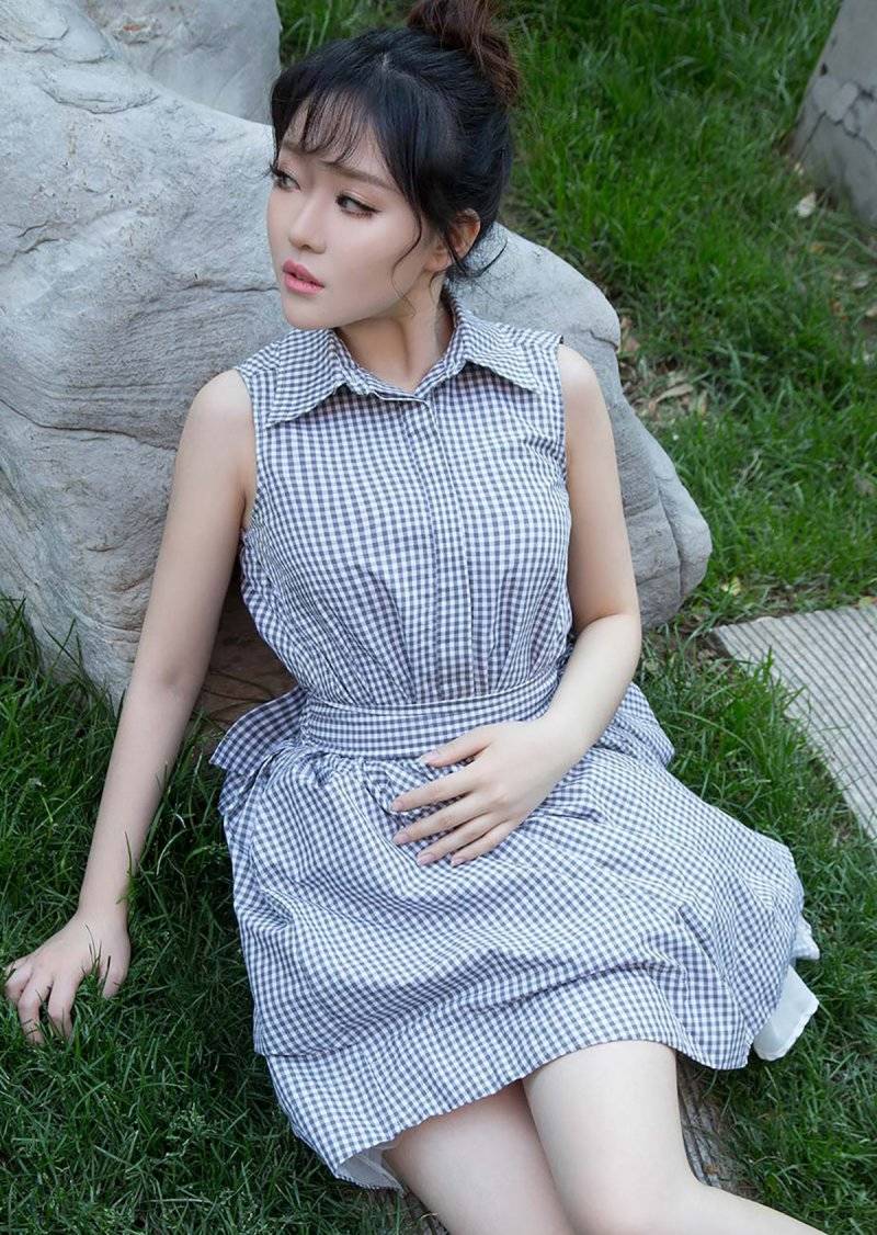 清纯美少女素衣