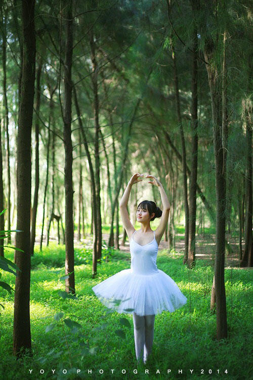芭蕾少女唯美户外