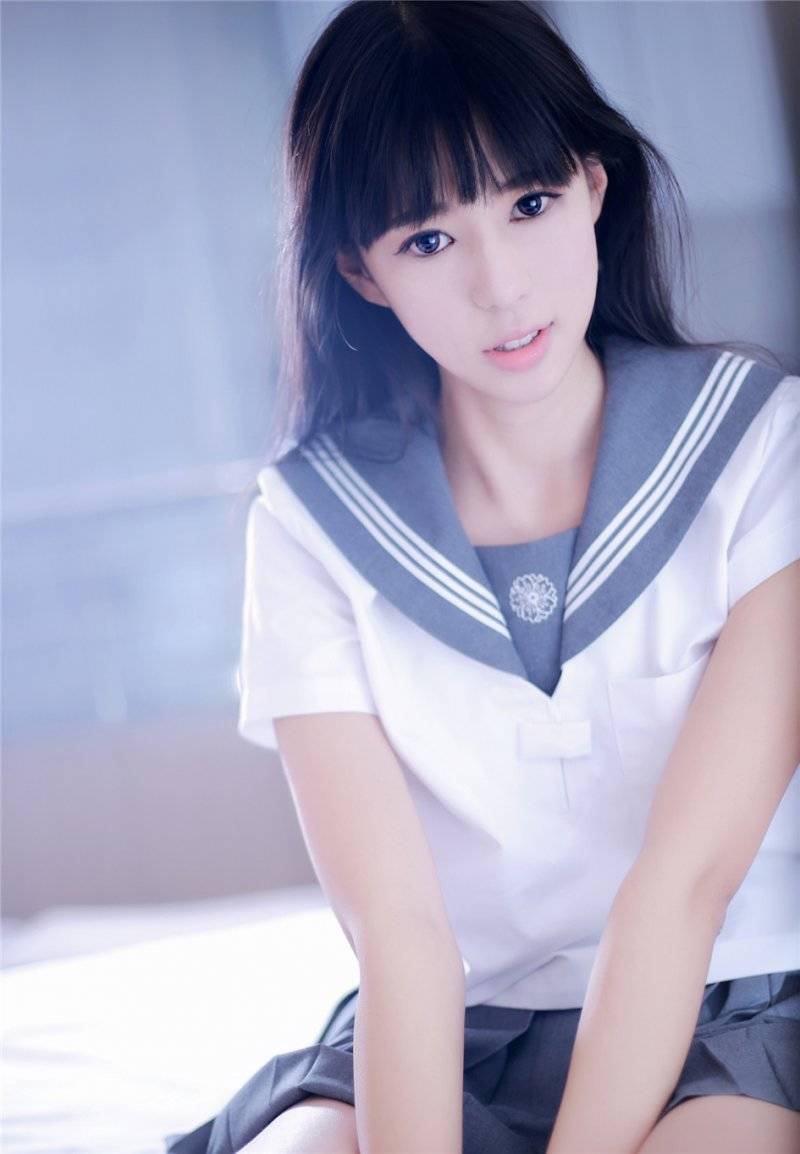 超短裙萌妹子艾栗栗