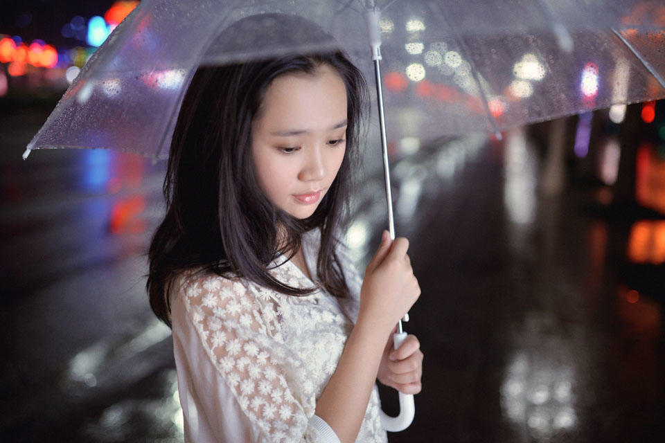 雨中少女