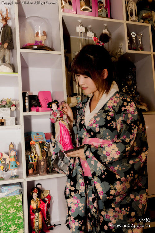 身材曼妙的和服少女