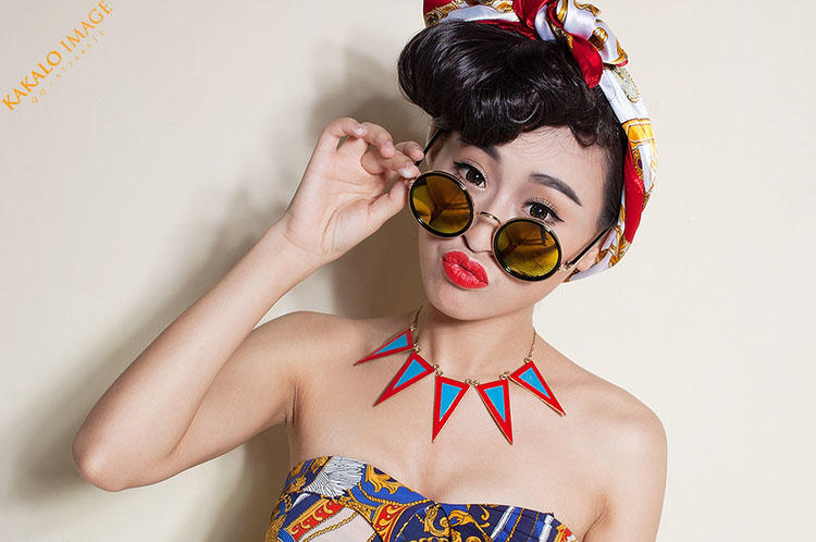 时尚性感的小花猫