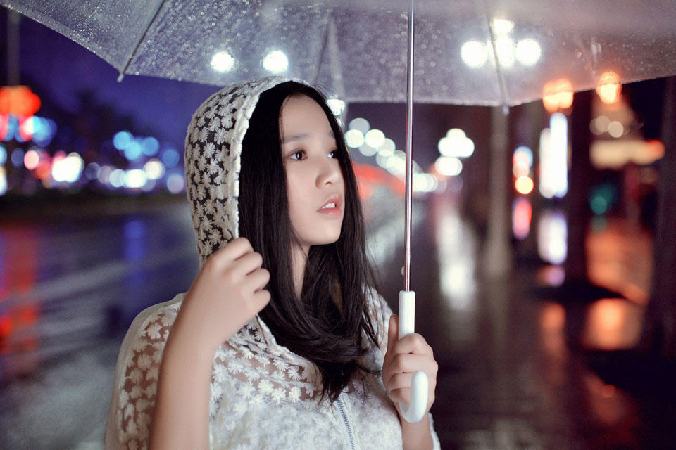 雨中少女
