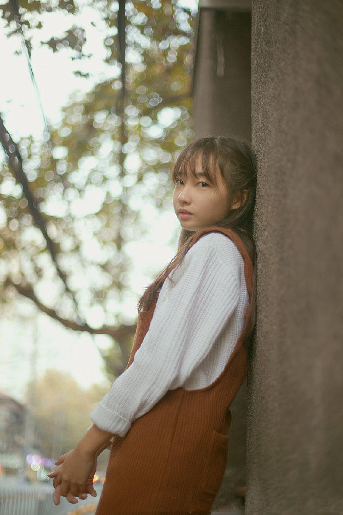 甜美少女的户外