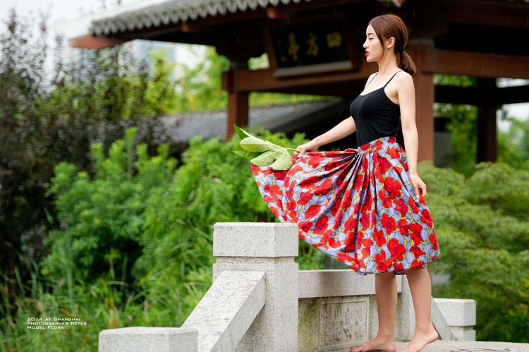 仲夏墨色的Flora