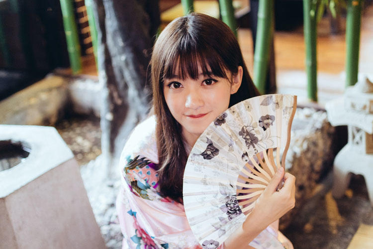 北海道的和服少女