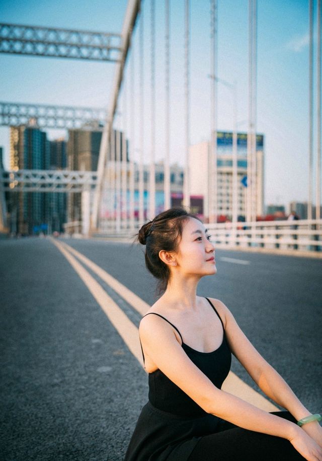 气质优雅的舞蹈少女