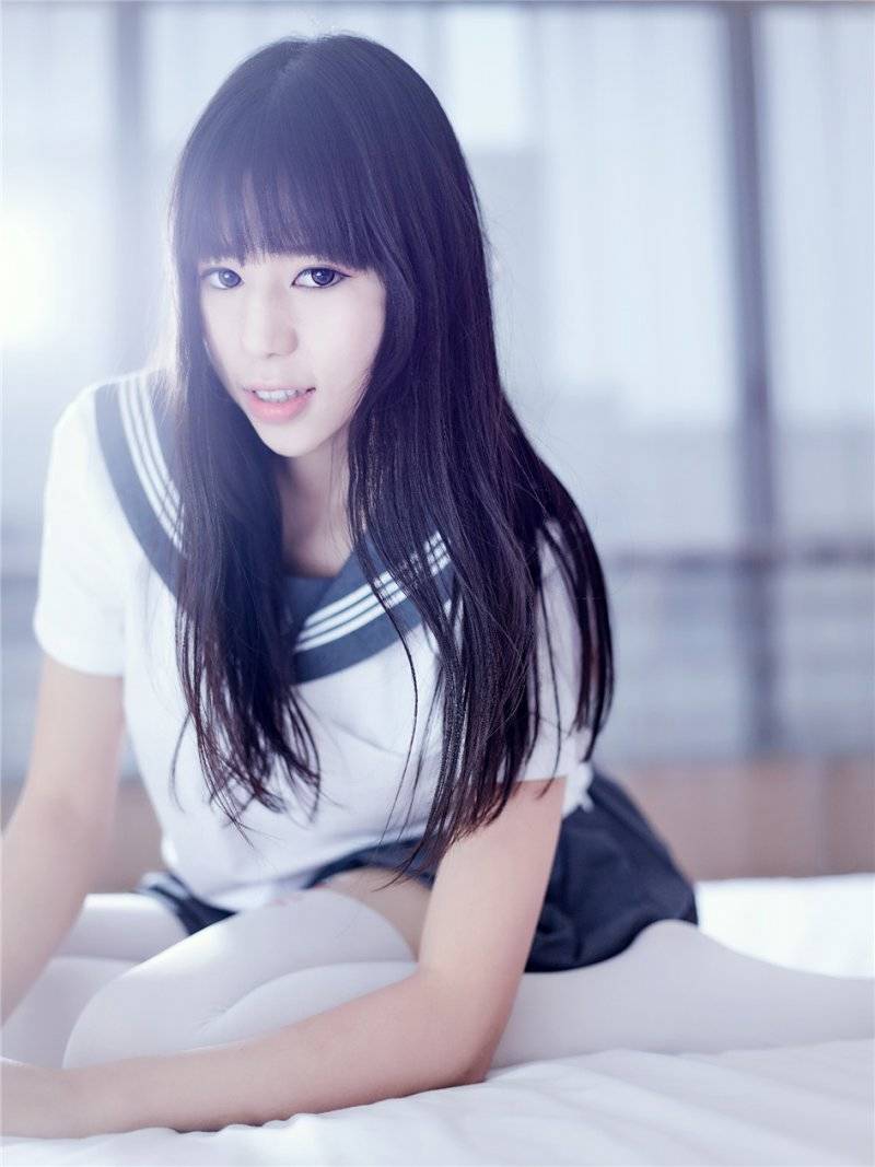 超短裙萌妹子艾栗栗