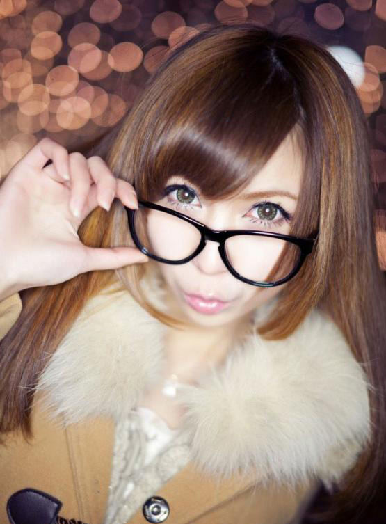 小萝莉逗人表情