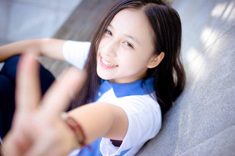 夏末等待开学的小花蕊