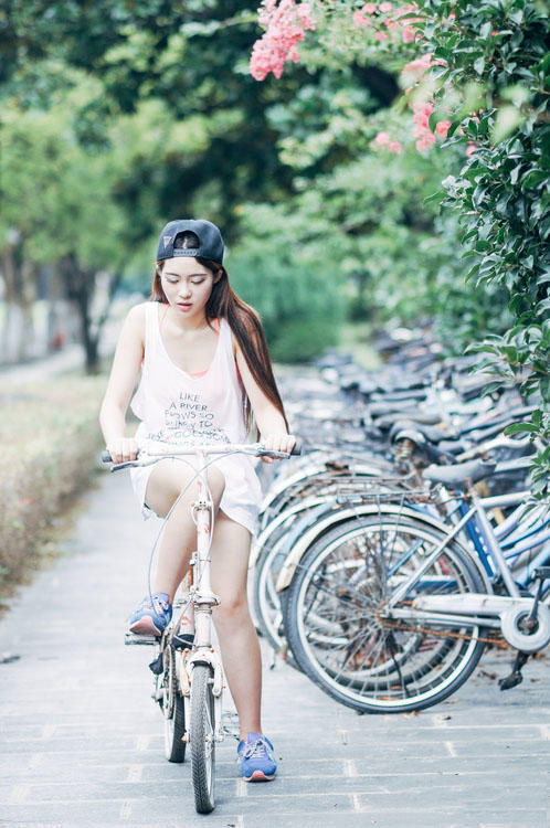 单车少女