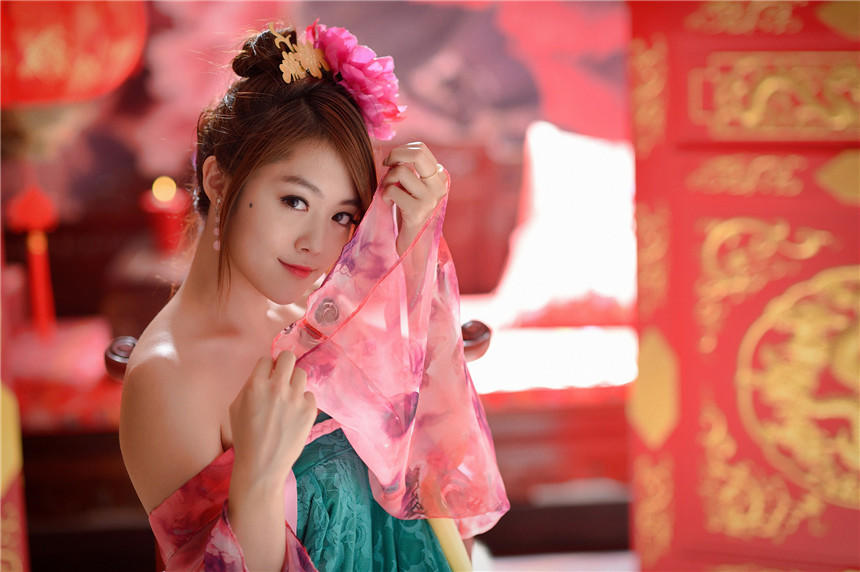 美女古典白嫩诱惑