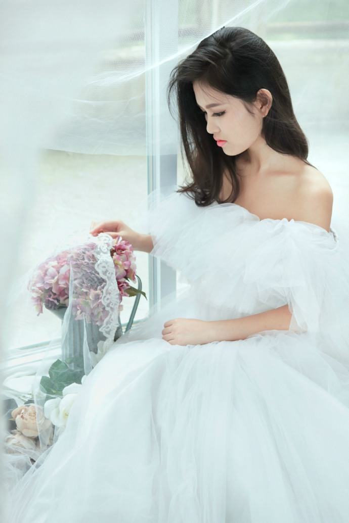 少女梦里的白纱