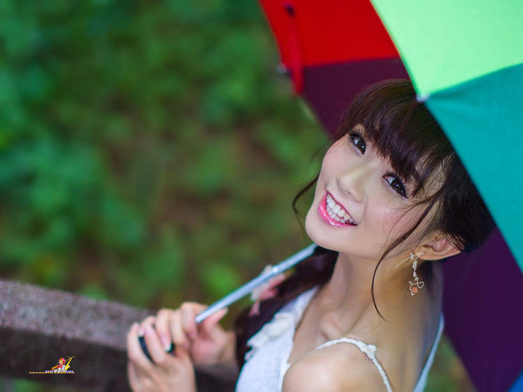 雨中飘荡的回忆