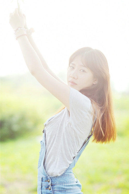 周末阳光下的可爱