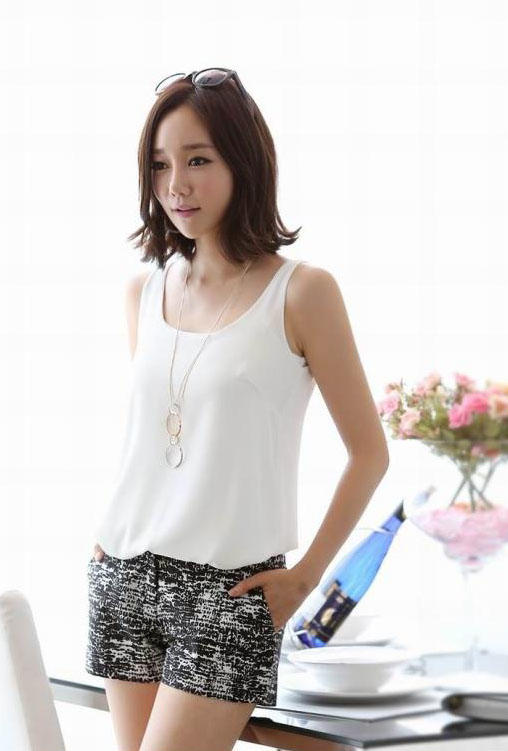 办公楼内秀美腿