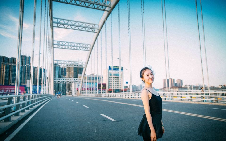 气质优雅的舞蹈少女