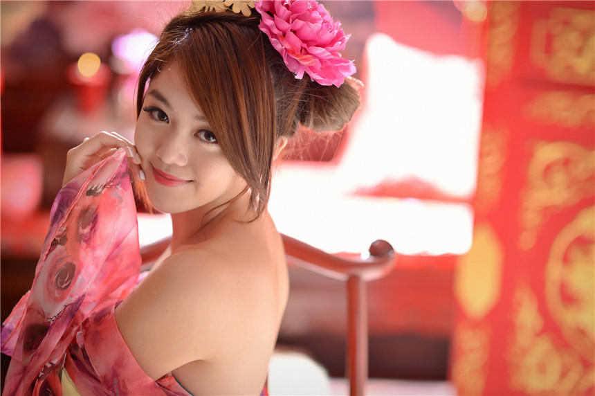 美女古典白嫩诱惑