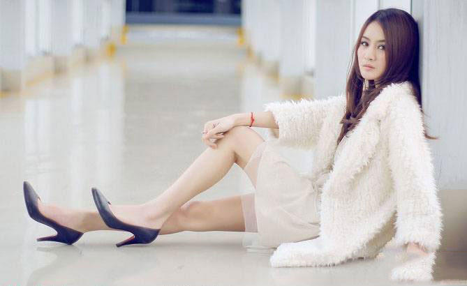 美女长廊秀丽写真