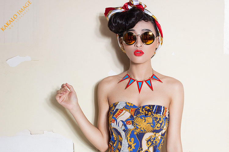 时尚性感的小花猫