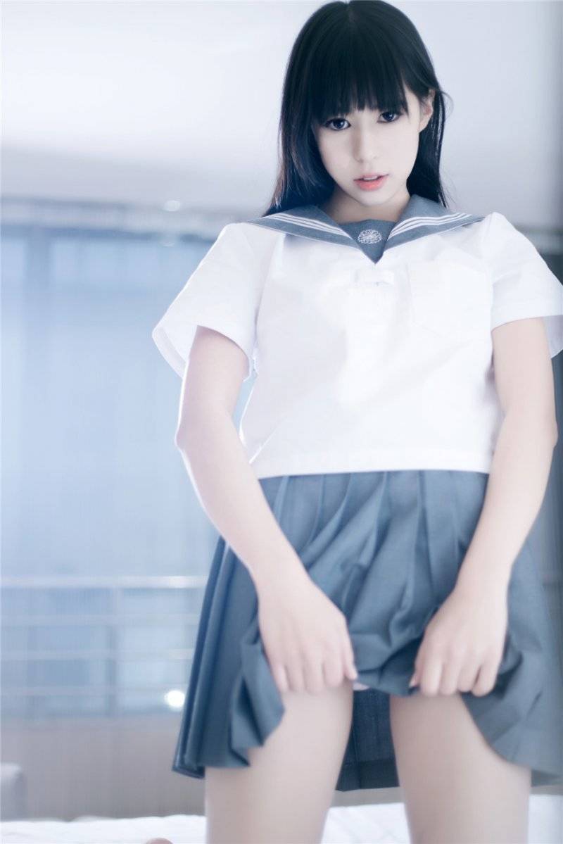 超短裙萌妹子艾栗栗