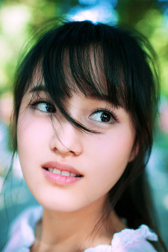 清纯小蛮腰美女