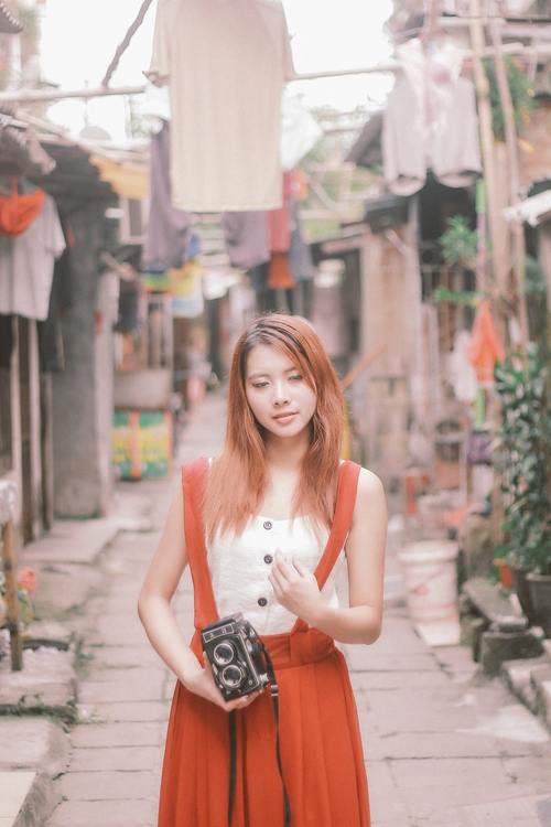 热爱摄影的唯美少女