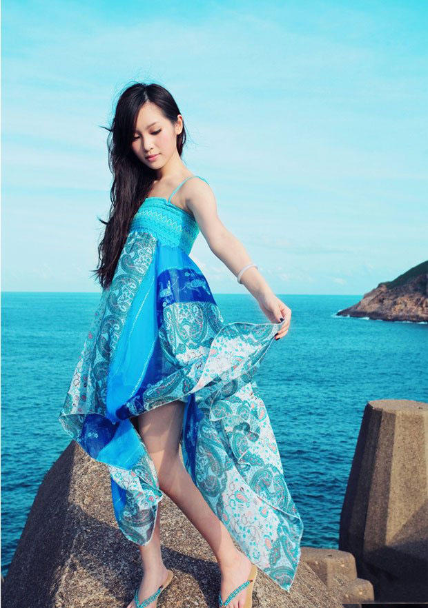 美模龚婉慈吊带长裙