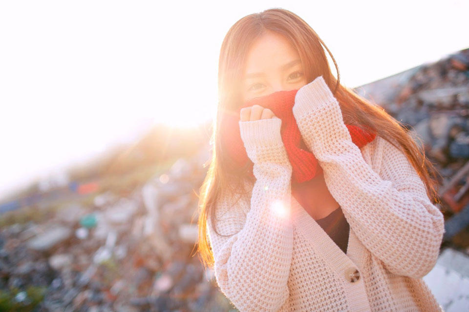 逆光下的甜美诱惑