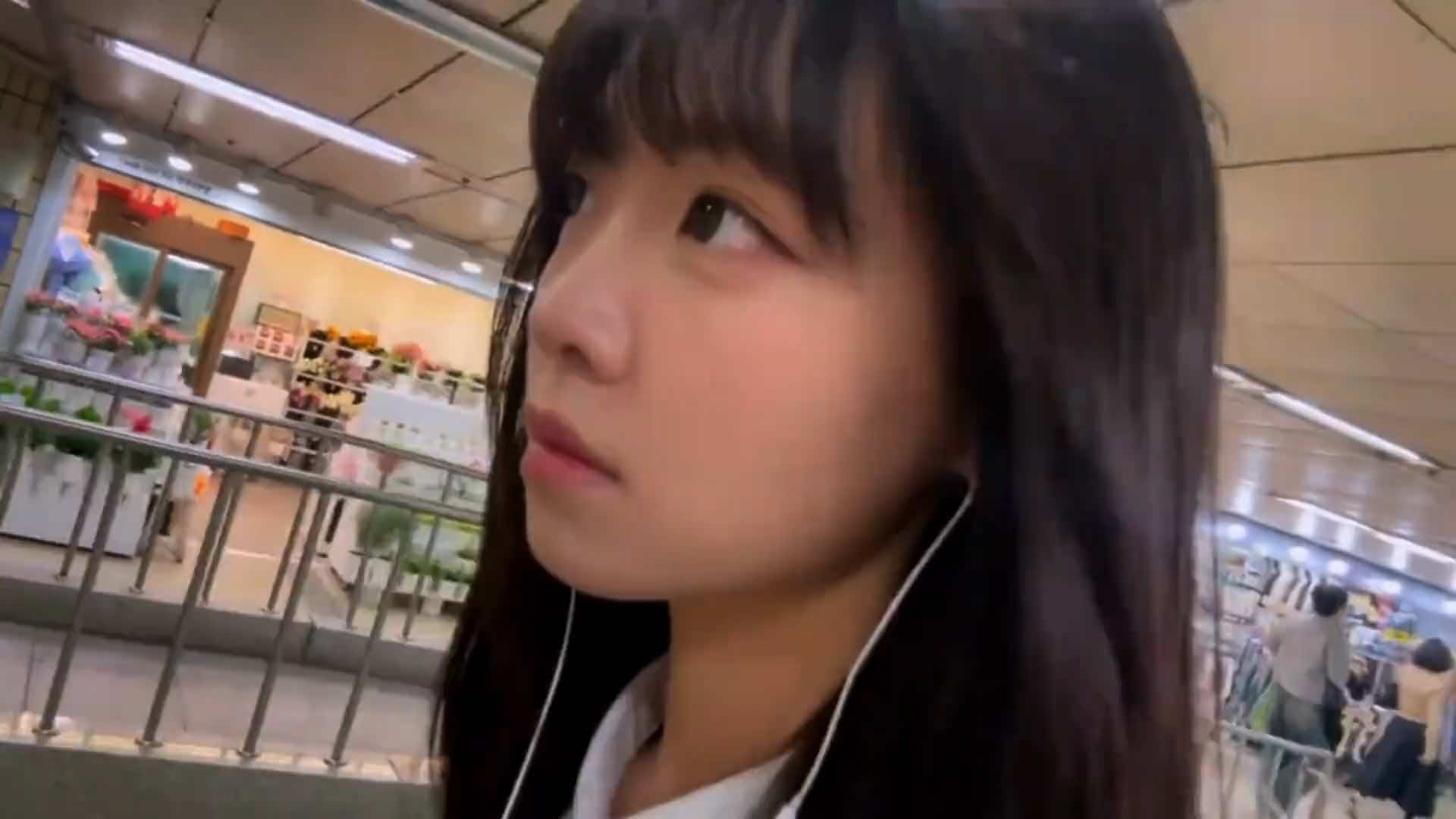 热门视频